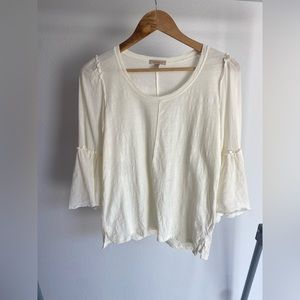 Bordeaux by Anthropologie Ivory bell sleeve Shirt Small